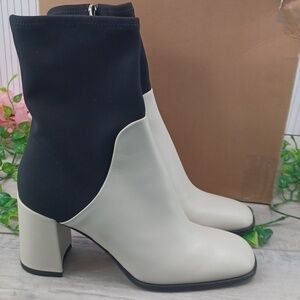 Via Spiga Devon Leather And Stretch Booties NIB Bloomingdales Exclusive